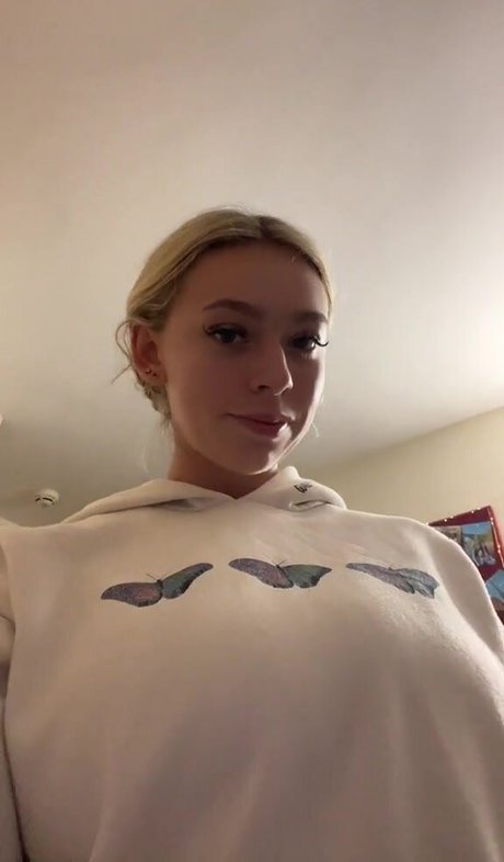 Photo nue de fuite OnlyFans de Isabella B