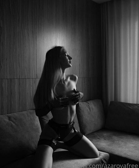 Photo nue de fuite OnlyFans de Azarovafree