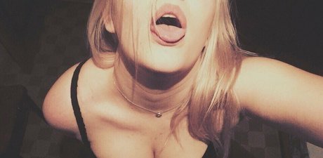 Photo nue de fuite OnlyFans de Littleponnypink