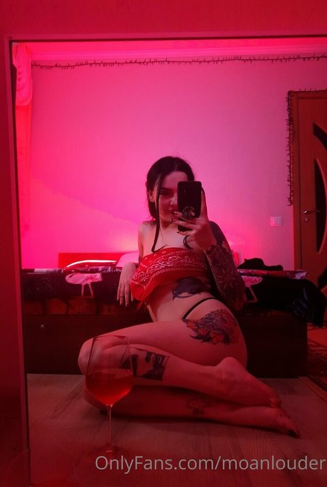 Photo nue de fuite OnlyFans de Moanlouder