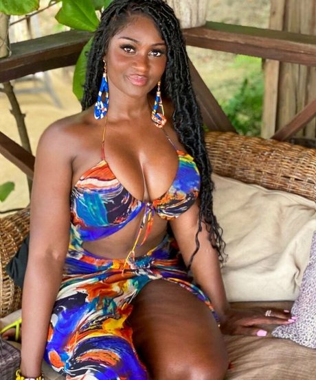 Photo nue de fuite OnlyFans de Babeth Lando