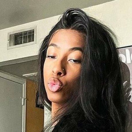 Photo nue de fuite OnlyFans de Blasianbhaby