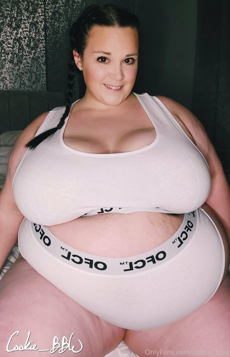 Photo nue de fuite OnlyFans de Cookiebbw