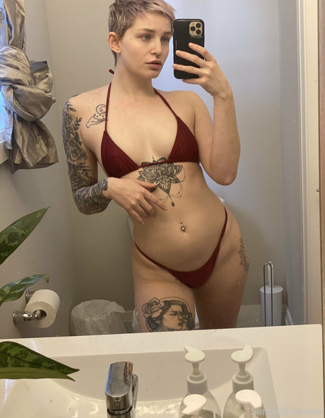Photo nue de fuite OnlyFans de Samanthaknoxxoxo