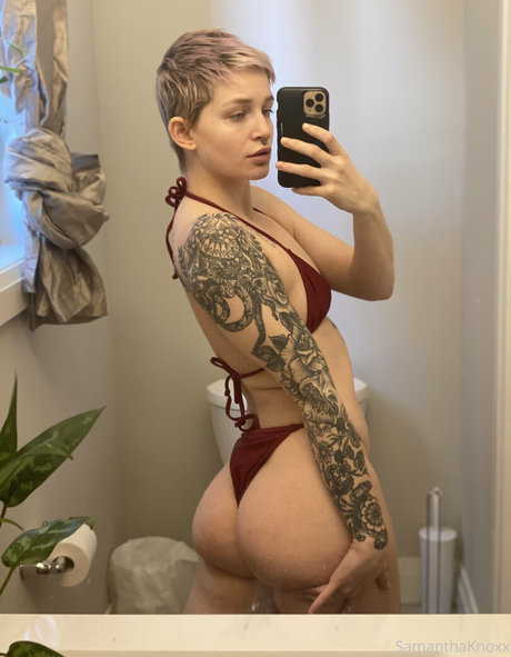 Photo nue de fuite OnlyFans de Samanthaknoxxoxo