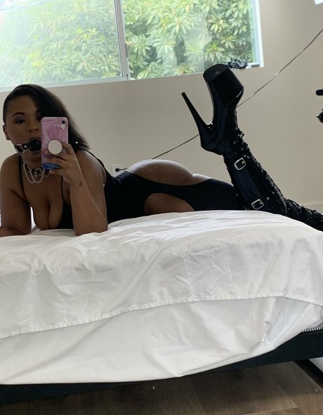 Photo nue de fuite OnlyFans de Averyjane