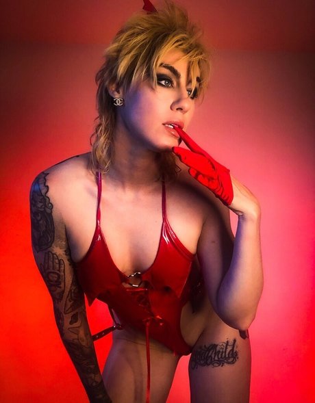 Danikaxix