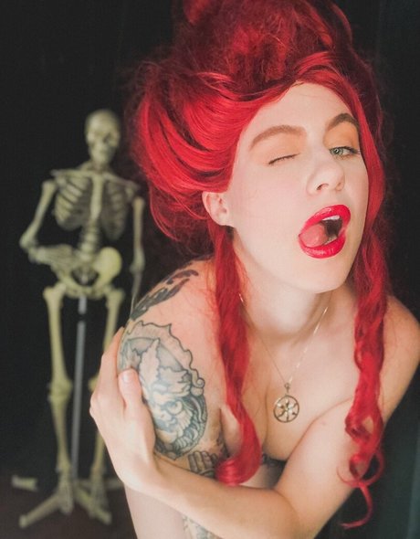 Danikaxix