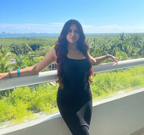 Photo nue de fuite OnlyFans de Suman Maria