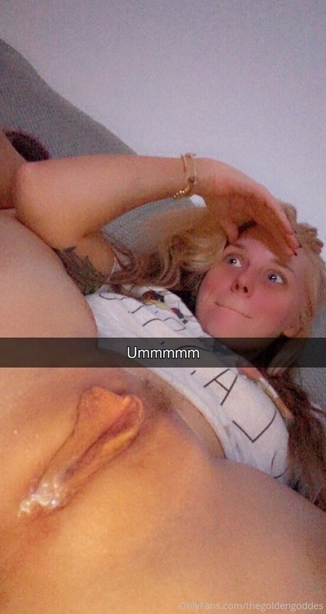Photo nue de fuite OnlyFans de Thegoldengoddes