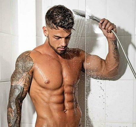 Photo nue de fuite OnlyFans de Yarik1free