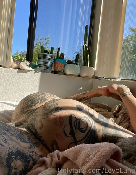 Photo nue de fuite OnlyFans de Loveluna
