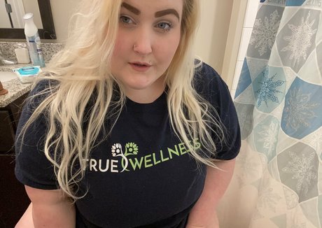 Photo nue de fuite OnlyFans de Ivyisfree