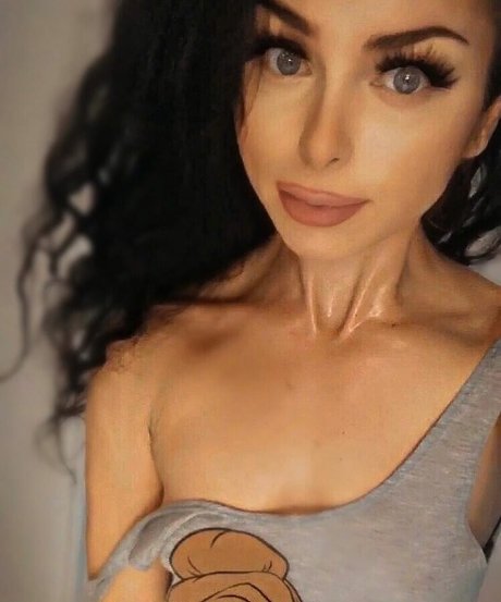 Photo nue de fuite OnlyFans de Spicypeach8