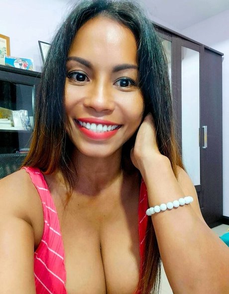 Photo nue de fuite OnlyFans de Paulathai
