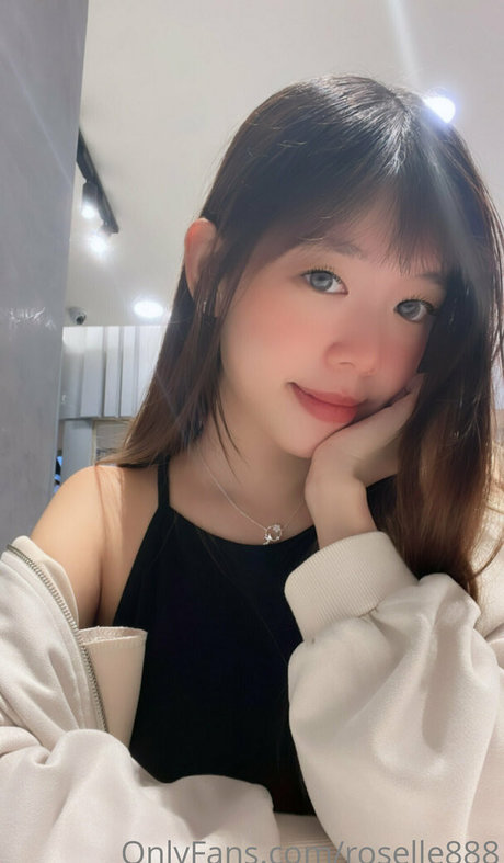 Photo nue de fuite OnlyFans de Roselle888