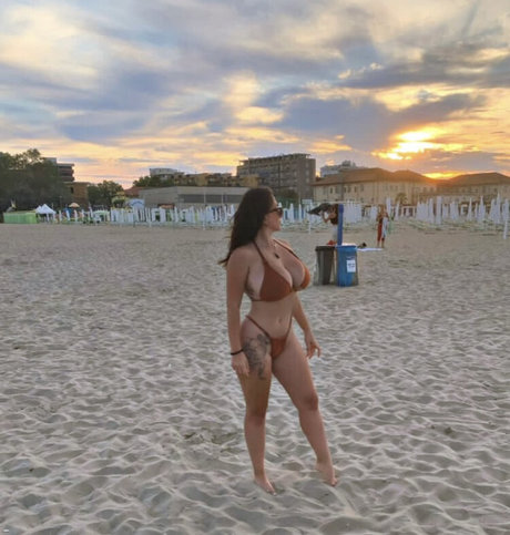 Photo nue de fuite OnlyFans de Fitnessiri
