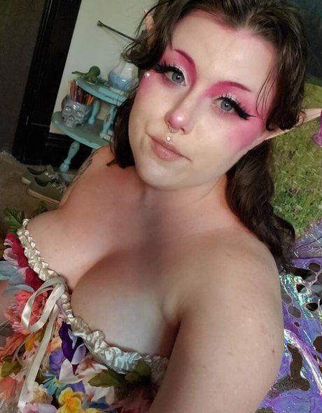 Photo nue de fuite OnlyFans de Bogwitchbae