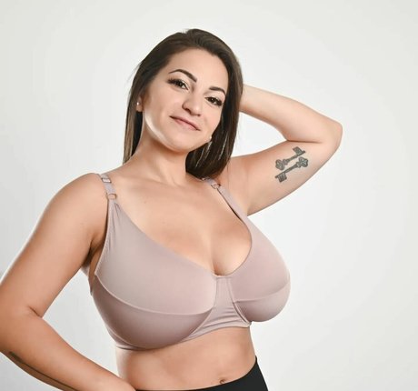 Photo nue de fuite OnlyFans de Agustina Guz