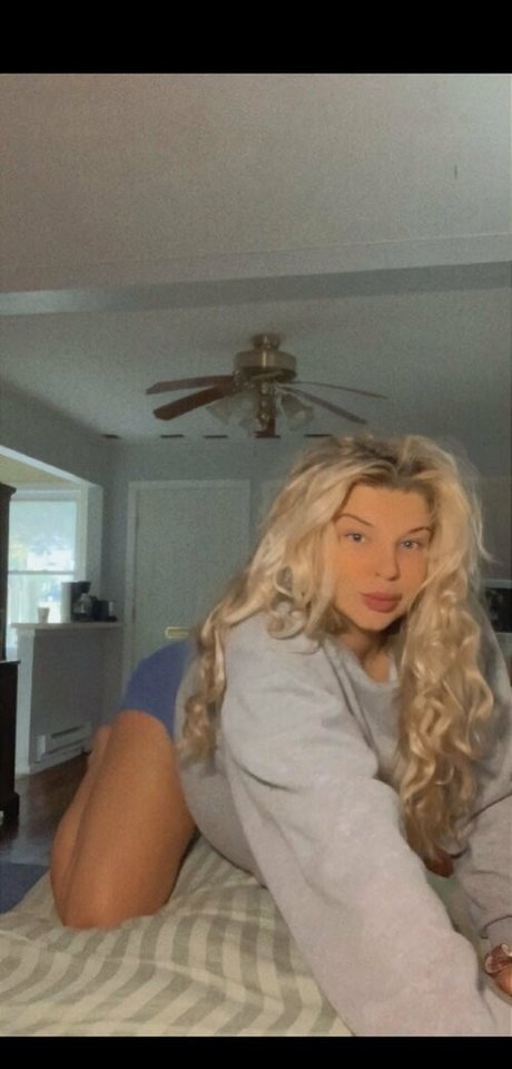 Photo nue de fuite OnlyFans de Thebustybxtch