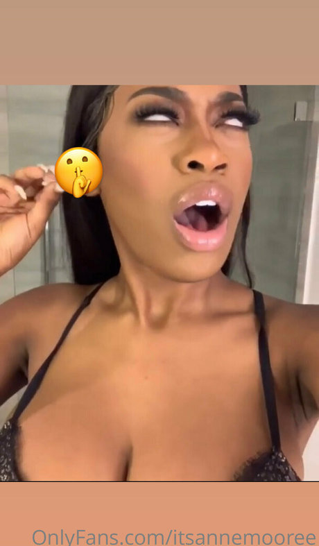 Photo nue de fuite OnlyFans de Itsannemooree