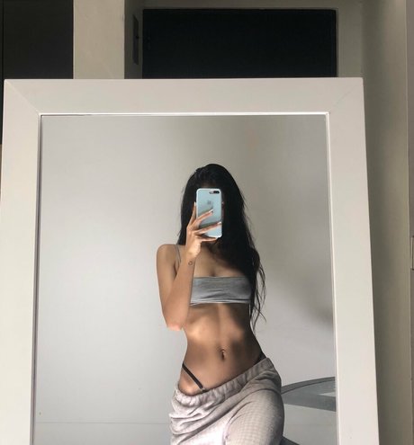 Photo nue de fuite OnlyFans de Tsunamy