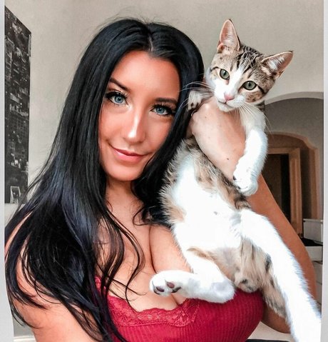 Photo nue de fuite OnlyFans de Olivia O