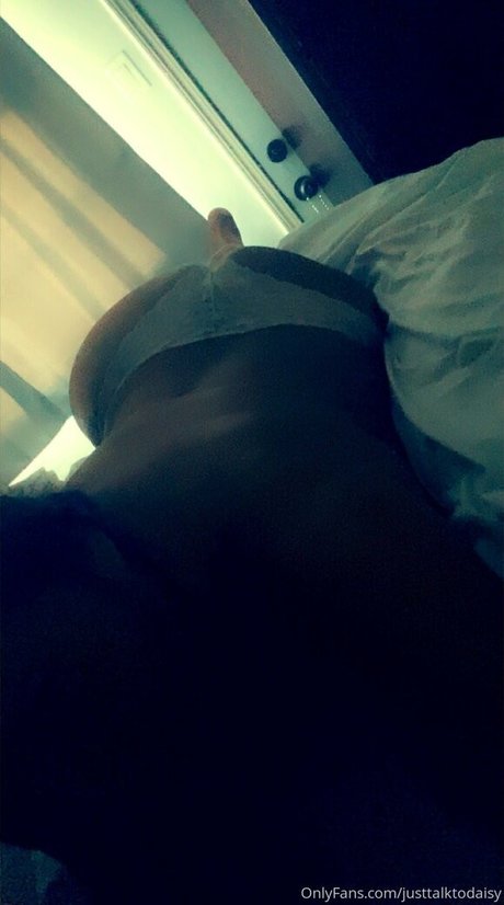 Photo nue de fuite OnlyFans de Justtalktodaisy