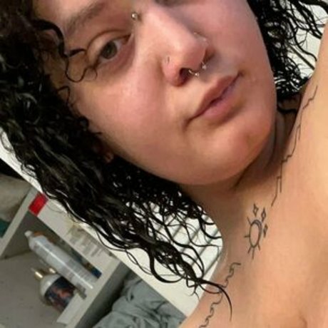 Photo nue de fuite OnlyFans de Urfavvbri