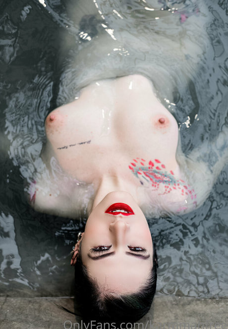 Photo nue de fuite OnlyFans de Karmmahfree