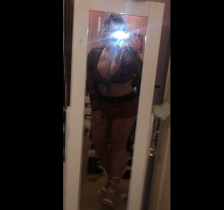 Photo nue de fuite OnlyFans de Emily J