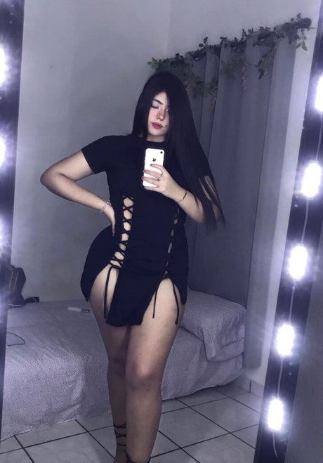 Photo nue de fuite OnlyFans de Belovkc