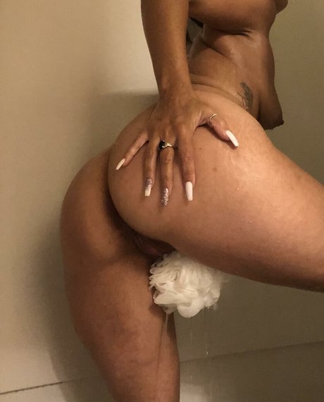 Photo nue de fuite OnlyFans de Shaina Wiggins