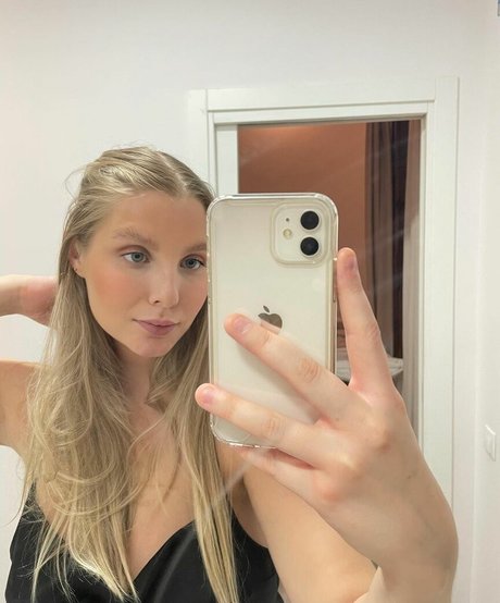 Photo nue de fuite OnlyFans de Stina