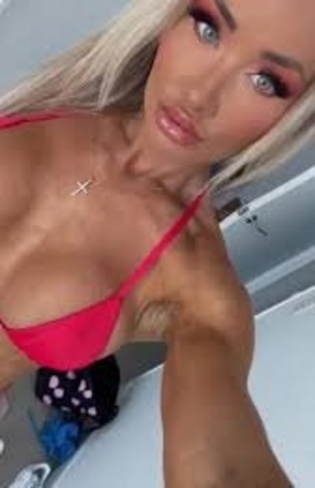 Cyraexclusive