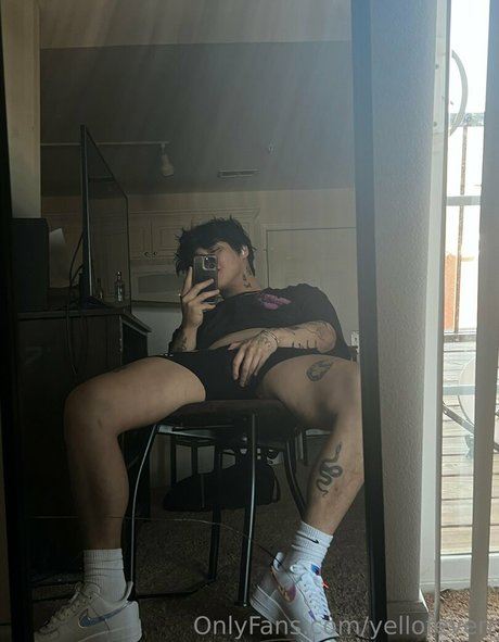 Photo nue de fuite OnlyFans de Yellofeverr