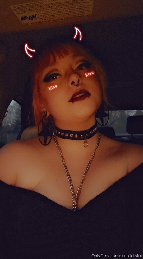 Photo nue de fuite OnlyFans de Stup1dslut