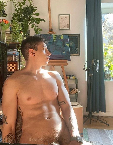 Photo nue de fuite OnlyFans de Kvothefree
