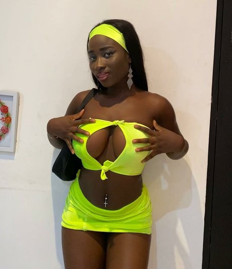 Smileyblackdoll
