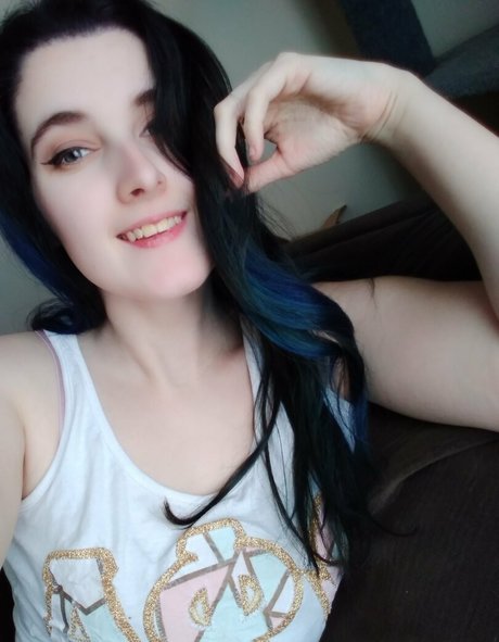 Photo nue de fuite OnlyFans de Glitterbby21