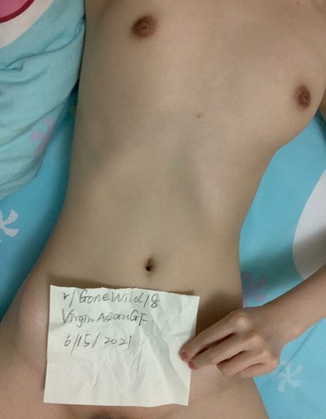 Photo nue de fuite OnlyFans de Virginasiangf