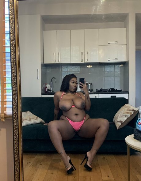 Photo nue de fuite OnlyFans de Effyflamelondon