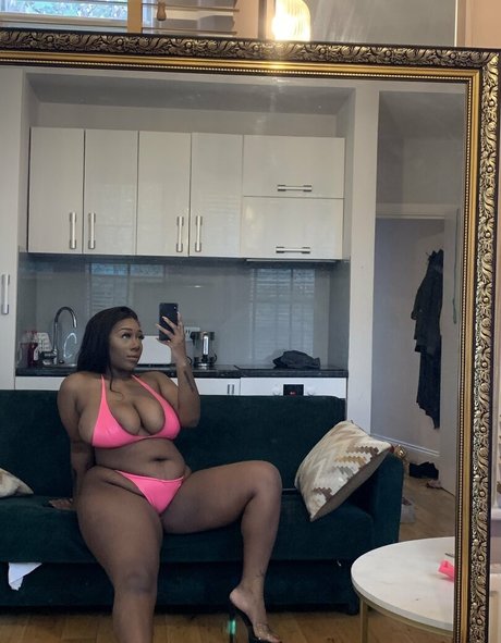 Photo nue de fuite OnlyFans de Effyflamelondon
