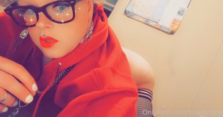 Photo nue de fuite OnlyFans de Tinadarling
