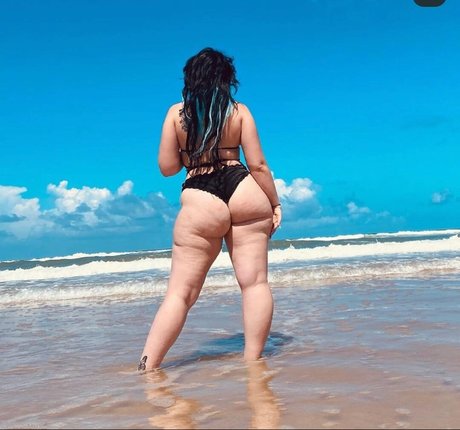 Photo nue de fuite OnlyFans de Riahbear18