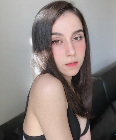 Photo nue de fuite OnlyFans de Midna