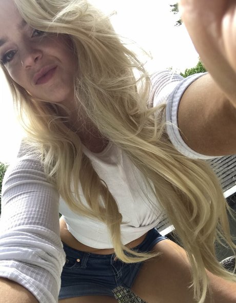 Photo nue de fuite OnlyFans de Mandy Marx