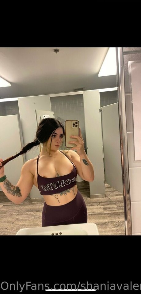 Photo nue de fuite OnlyFans de Shaniavalero