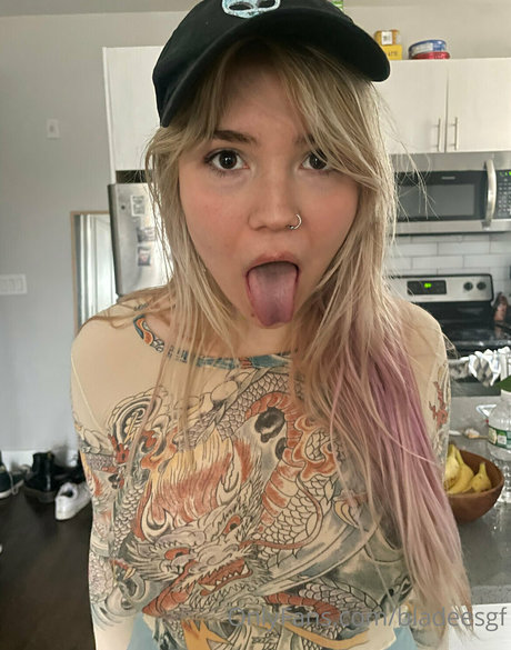 Photo nue de fuite OnlyFans de Bladeesgf