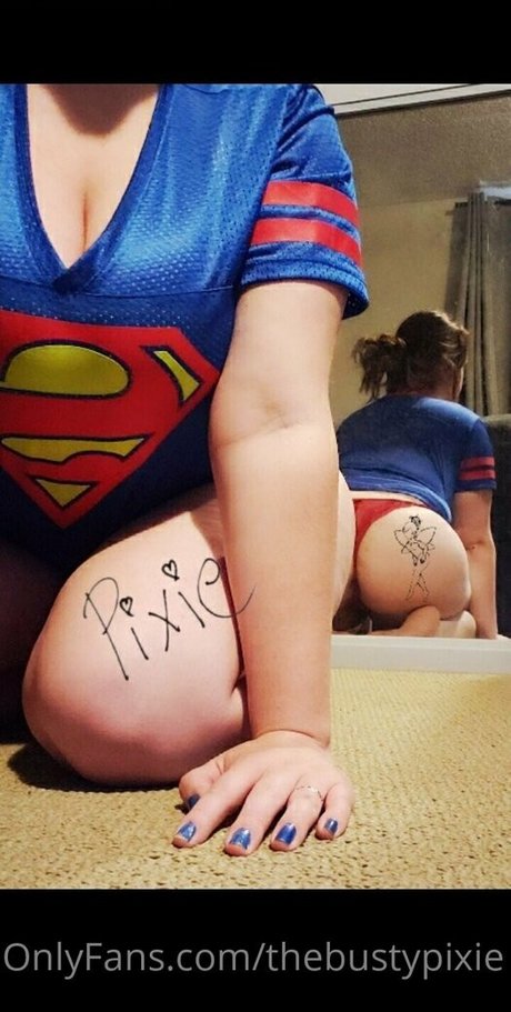 Photo nue de fuite OnlyFans de Thebustypixie